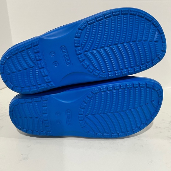 CROCS Vibrant Blue Slide Sandals - Picture 6 of 9